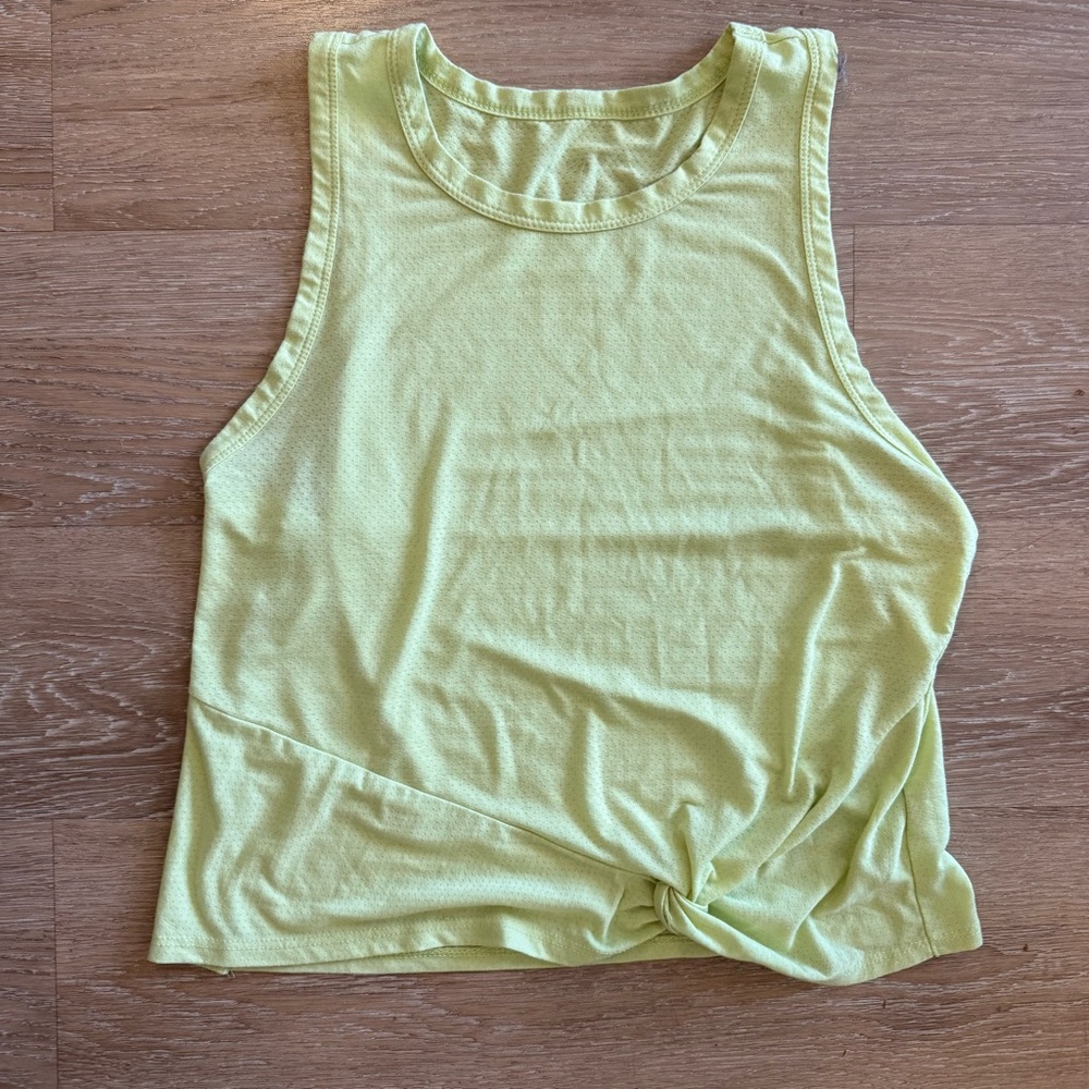 Women’s Lime Green Workout Crop Top Size L
